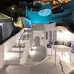 Cave Villa Ía