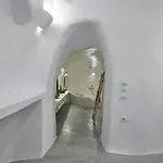 Villa Cave