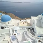 Cave * Oia (Santorini)