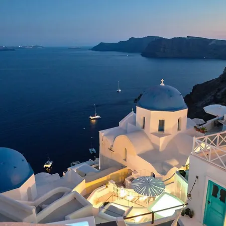 Cave * Oia
