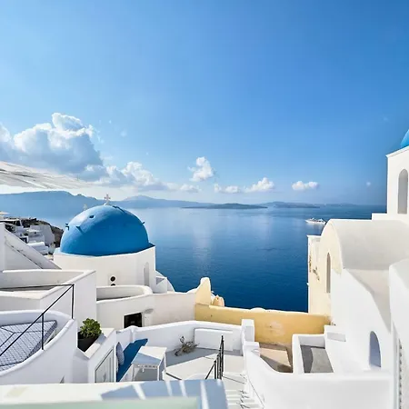 Cave Oia