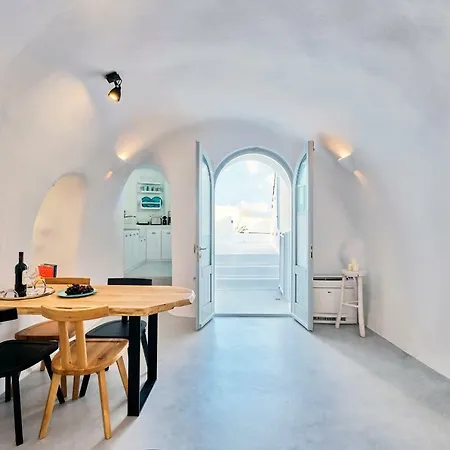 Villa Cave Oia