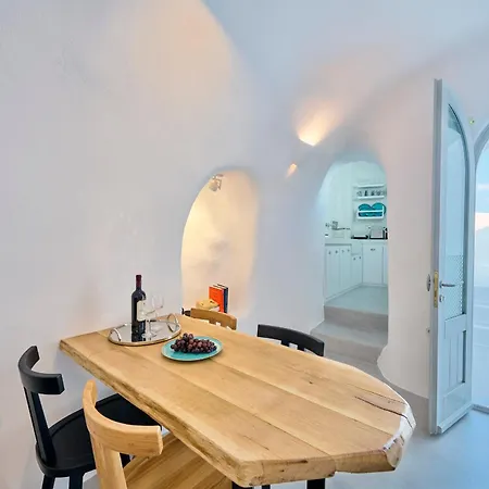 Villa Cave