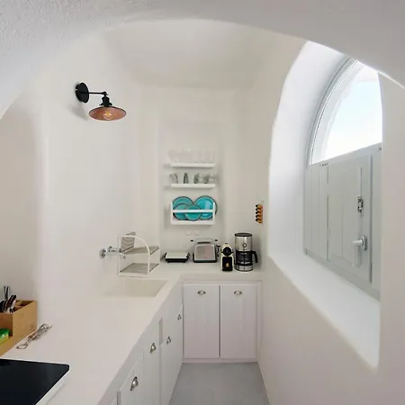Villa Cave Oia