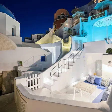 Cave Villa Oia
