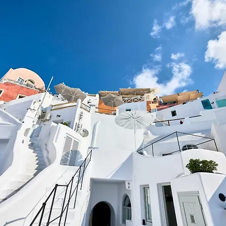 Cave Villa Oia
